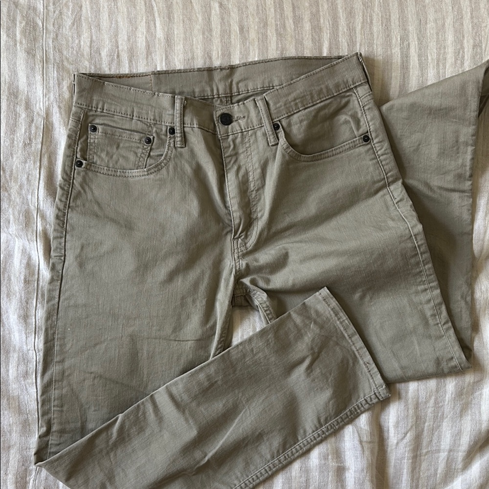 Levi's Tan Straight Jeans Classic Fit